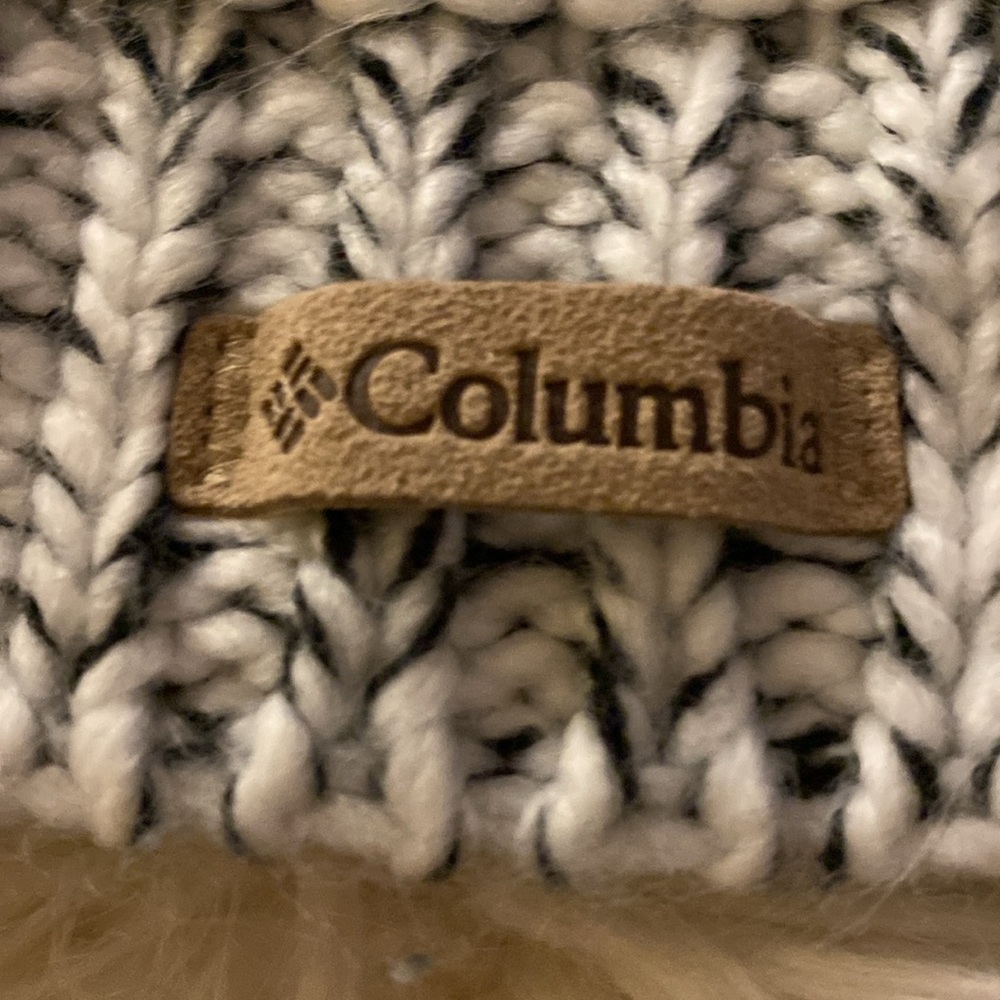 COLUMBIA ladies knitted beanie Pom Pom - Picture 8 of 9